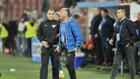 "Măcar Șumudică era simpatic, Petrescu nu-mi place deloc!". "Bursucul", pus la zid de conducerea FCSB: "Felul în care se manifestă..."