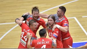 Dinamo a câștigat clar primul derby al campionatului, cu HC Dobrogea Sud Constanța. Campionii și-au învins rivalii pentru a doua oară în ultimele două săptămâni