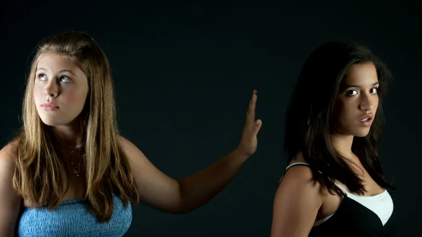 Bancul zilei. Motiv de ceartă între două femei