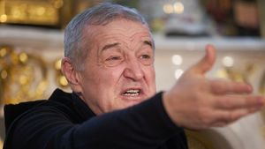 Așa ceva chiar nu s-a mai văzut. Gigi Becali a intrat prin video în ședința CNA: „Închideți-le televiziunea! Fata mea nu mai iese din casă de rușine”