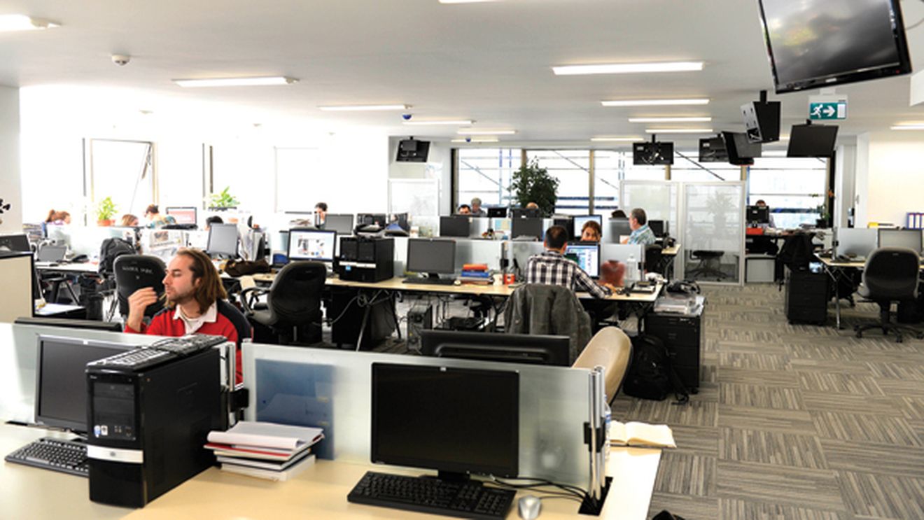 Presa turcă, în 3 cuvinte: cantitate, calitate, fabulație!** Reportaj realizat în redacția "Sabah", înainte de meciul cu România