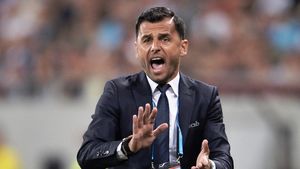 Nicolae Dică a dezvăluit momentul în care picioarele i s-au "înmuiat". Trebuia să intre în vestiarul FCSB, dar emoțiile erau prea mari: "Nu vreau să intru"
