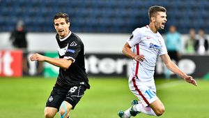 Trei întrebări pentru Nicolae Dică după Lugano - FCSB 1-2, meci cu două reprize complet diferite. De ce defensiv? Man? Teixeira?

