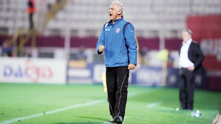 AFACERE de aproape 3 milioane â‚¬ pentru CFR! **Mandorlini ținește promovarea în Serie A și vrea 3 jucători de la Cluj
