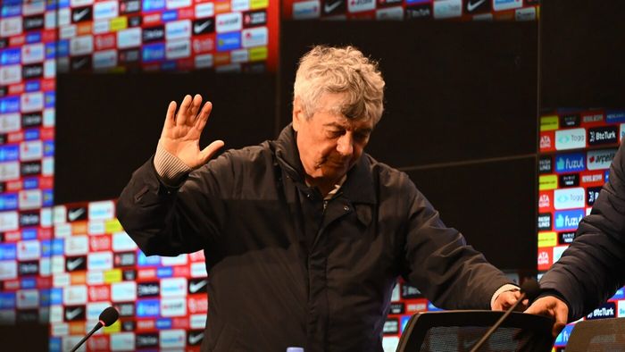 Au venit rezultatele analizelor lui Mircea Lucescu și medicii n-au stat pe gânduri! Au decis să-i pună DEFIBRILATOR