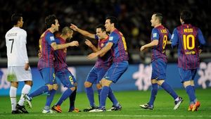 VIDEO Nici cei mai înfocați gameri nu pot reuși așa ceva!** Fază ireală creată de Xavi și Messi, brazilienii au rămas blocați