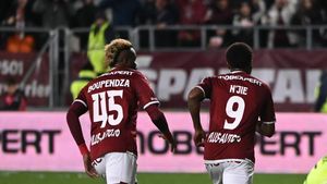 „Băi, ciupercarule cu păr roșcat! Și tu și opăritul celălalt nu prindeți Crăciunul”. Derapaj neașteptat al fostului fotbalist de la Dinamo împotriva vedetelor de la Rapid, Boupendza și N'Jie