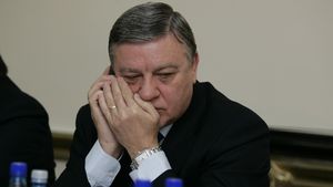 Sandu: "Florea provine dintr-o familie de securiști"