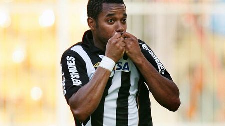 Robinho este cercetat în Italia după ce o tânără de 18 ani l-a acuzat că a violat-o alături de mai mulți bărbați