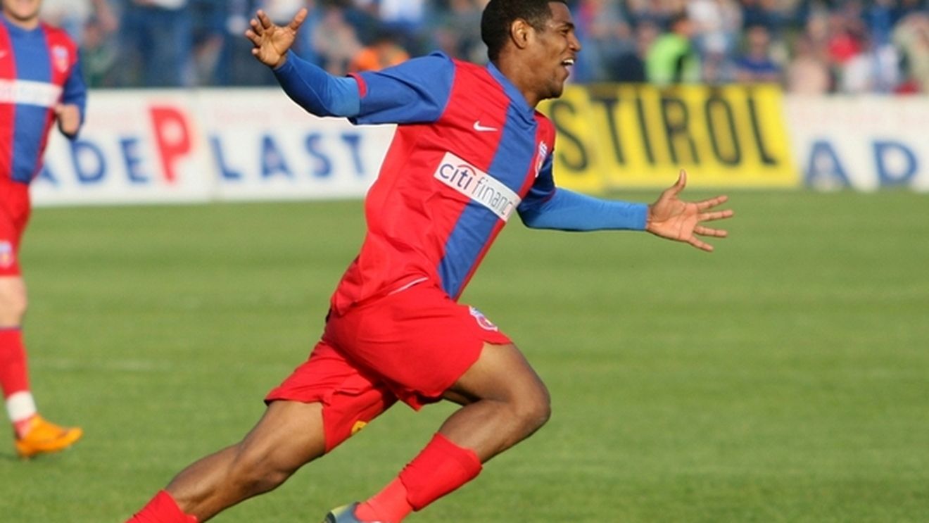 "Sunt foarte fericit că am revenit! **Steaua e un nume important!"