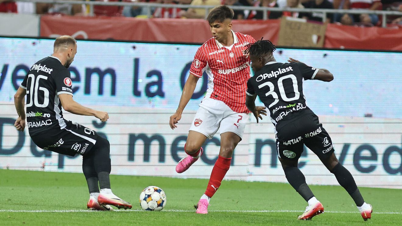 FC Hermannstadt - Dinamo București Live Text Online, de la ora 20:00, în etapa 23 din Superliga. Echipele de start. „Câinii” au șansa să urce pe primul loc al clasamentului