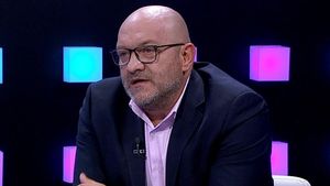 Gabi Balint își dorește reunirea dintre Peluza Nord și Peluza Sud: „E nevoie de toți suporterii!” + Ce spune despre Steaua, la 74 de ani de la înființare | EXCLUSIV