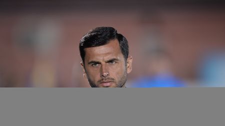 Cei trei "câini" care l-au impresionat pe Nicolae Dică! Transferuri reușite pentru Mircea Rednic: "Trage echipa după el, discută mult cu colegii"