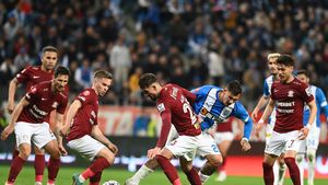 Rapid - Universitatea Craiova 2-3, în runda a 9-a din play-off-ul Superligii. Giuleștenii pierd orice șansă la Europa și joacă fără obiectiv în ultima etapă, oltenii se bat la podium!