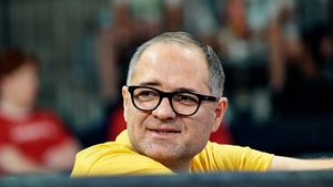 Ministrul Bogdan Matei, decizie „bombă” la ANS: „Le tai finanțarea din bani publici”.  Mai multe federații din sporturile de contact continuă să „dribleze” ANS deși legea nu lasă loc de interpretări. EXCLUSIV