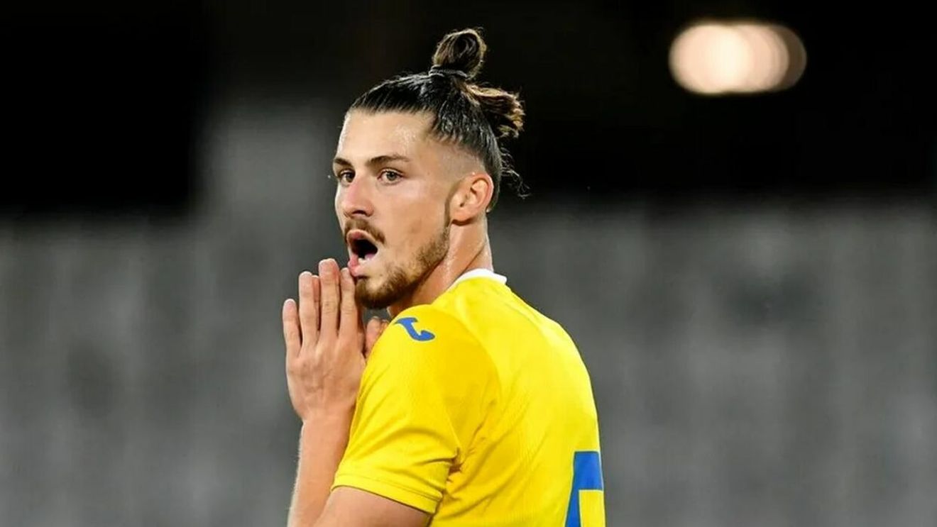 De ce nu a ajuns, de fapt, Radu Drăgușin la Bayern Munchen! Fotbalistului român i-a fost frică de concurență: „Îl lua doar pentru a fi rezervă! Unde să joace el la Bayern?!”. EXCLUSIV
