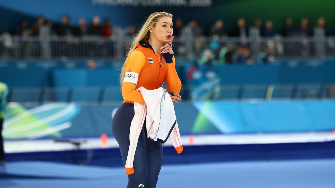 Costumul campioanei olimpice pe care l-a purtat și l-a desfăcut în fața a milioane de oameni a fost scos la licitație, iar prețul a crescut vertiginos