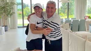 „Leul” de la Roland Garros: Cum a trăit Stere Halep meciul tensionat al Simonei din primul tur al turneului de la Paris | EXCLUSIV