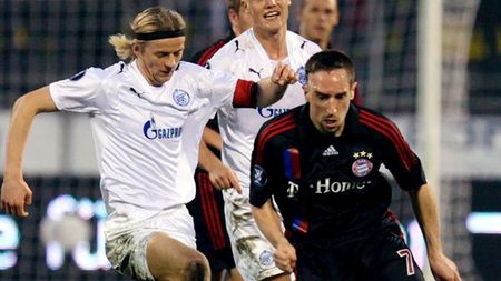 Bayern, anchetată pentru posibila vânzare a unei semifinale de Cupă UEFA! Vezi despre ce meci e vorba!