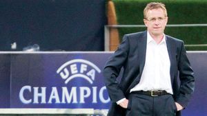 L-a obosit Steaua!** Antrenorul lui Schalke și-a dat demisia