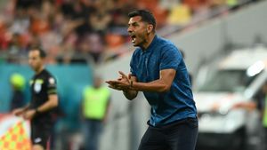 Dinu Gheorghe, atac brutal la adresa lui Nicolae Dică după ultimele declarații ale antrenorului de la FCSB: „E rușinos! Nu are voie să spună așa ceva” | VIDEO EXCLUSIV ProSport Live