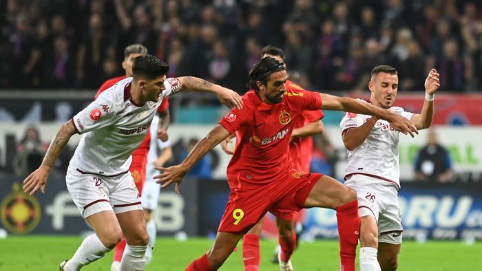 Pus pe lista neagră de Gigi Becali, Andrea Compagno nu duce lipsă de variante. Clubul din Superliga pe care îl ia în calcul