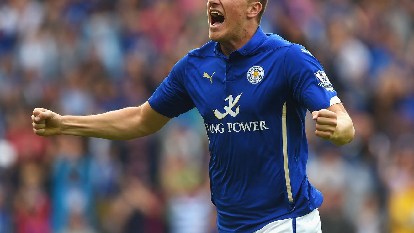 Fotbalistul care a câștigat titlul și a promovat în același an a plecat de la Leicester