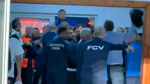 S-au împărțit pumni și picioare după FC Voluntari – Universitatea Craiova! Jucătorii și oficialii, cu nervii întinși la maximum, s-au încăierat la vestiare | VIDEO
