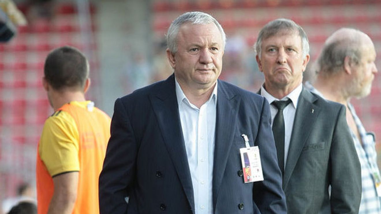 Porumboiu îi dă replica team-managerului Concordiei după atacul de aseară:** "Prodanca este o parașută fără neuroni! O panaramă"