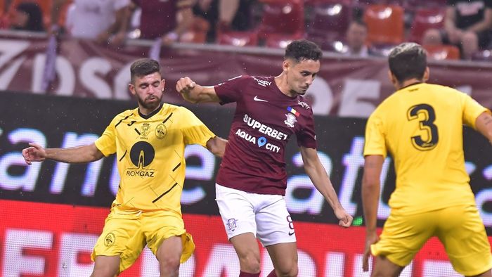 Rapid - Gaz Metan 1-2. Al treilea meci consecutiv fără victorie pentru giuleșteni! Ionuț Voicu vede cartonașul roșu după fluierul de final!