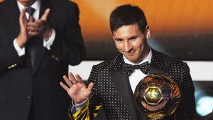 V-ați întrebat vreodată câte recorduri a doborât Messi?!"** Starul Barcei a jonglat cu 93 de recorduri în 2012-2013! Vezi aici care sunt TOATE performanțele "Balonului de Aur"