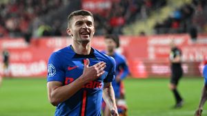 1.500.000 de euro pe an pentru Florin Tănase. Oferta pentru care pleacă de la FCSB