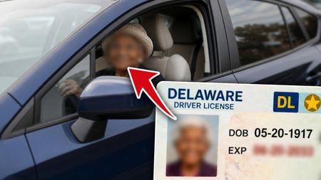EXTRA Și-a reînnoit permisul la 108 ani! Până când e valabil noul carnet de conducere al femeii