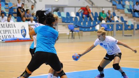 CSM București începe să "funcționeze": 36-23 cu SCM Craiova într-o partidă amicală 
