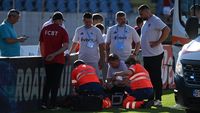 Panică la Botoșani – Corvinul! Ambulanța a intervenit de urgență după ce antrenorului i s-a făcut rău