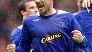 Rangers o învinge pe Saint Mirren** și rămâne pe locul 2 în Scoția!