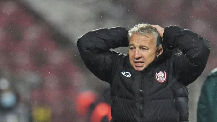 Petrescu nu mai este Super Dan? Cifrele care-i amintesc de un top rușinos antrenorului celor de la CFR Cluj. A fost demis pentru mai puțin de atât