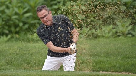 Cazul milionarului care a luat bacteria din spital și care interesează direct România a ajuns și în Anglia. Ce au scris britanicii