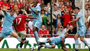 VIDEO** Alex Ferguson l-a făcut pe Guardiola să-și scoată pălăria! Nani a egalat dintr-o fază cum nici în PlayStation nu vezi! Jucătorii lui City au rămas muți