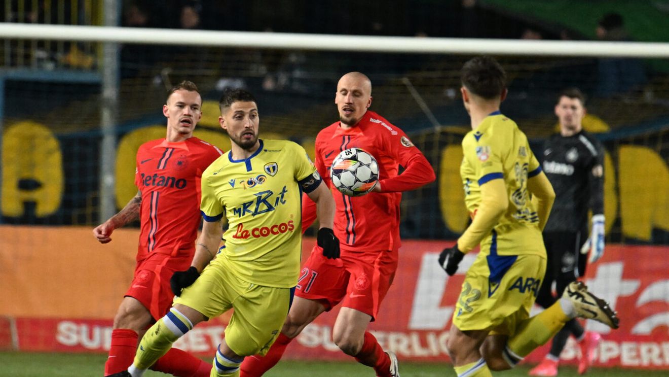 Premieră în cariera unuia dintre cei mai experimentați fotbaliști din Superliga României. Ce s-a întâmplat după 18 ani de activitate