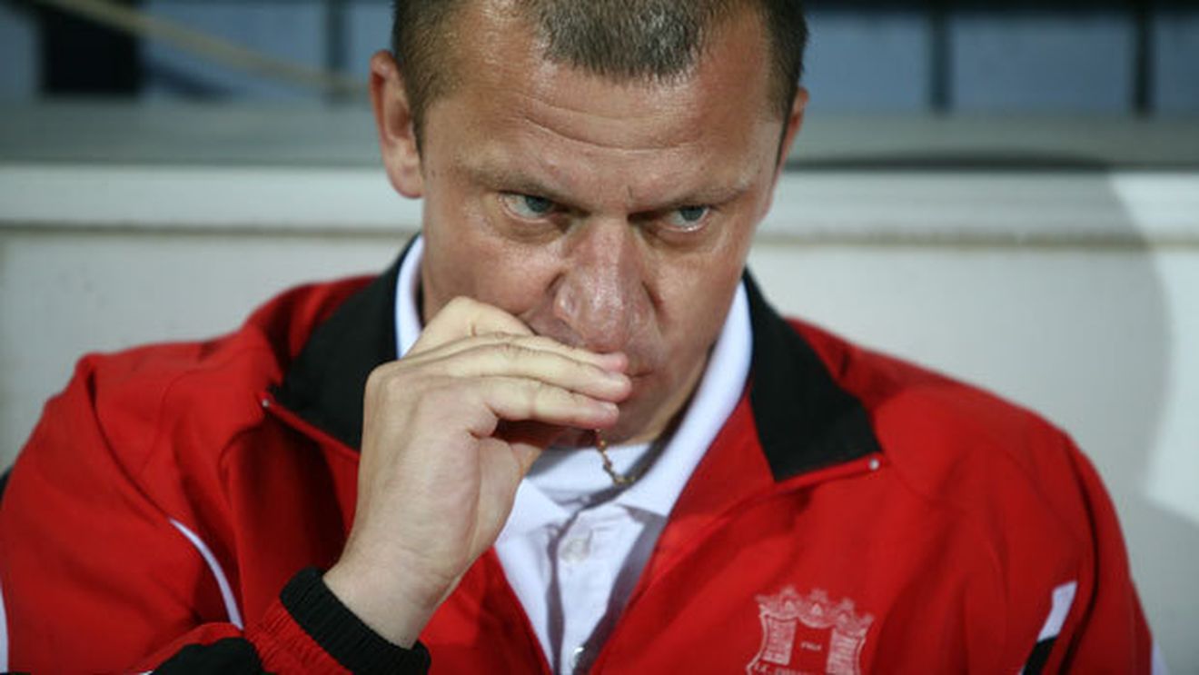 Dorinel, îngândurat după meciul cu Franța:** se teme să joace cu Oțelul pe Național Arena! Nu e vorba de gazon :)