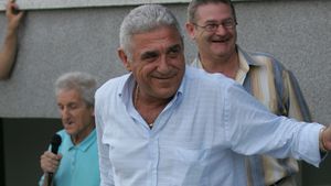 Becali" Vreau să îl fac pe Giovani credicios"