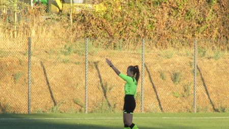 Jucător român, acuzat de remarci sexiste în Italia. „Mi-e rușine că m-ai arbitrat. Fotbalul nu este pentru femei. Lasă-te!”