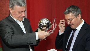 Vasile Avram l-a adus fără să vrea pe Mircea Sandu la DNA! S-a dat de gol în fața procurorilor!** Ce "porumbel" i-a scăpat