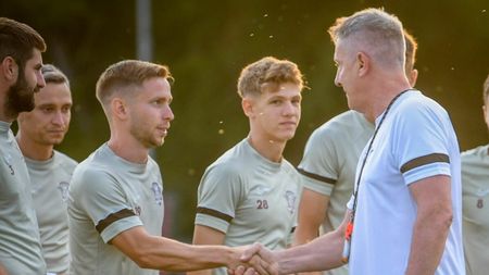 Sunt vulturi doar din gură. Avem dovada că Niculae și Angelescu nu cred în titlu! Obiectivul din acte pe care Bergodi îl are la Rapid nu este câștigarea Superligii: italianul rămâne și dacă nu iese campion! | EXCLUSIV