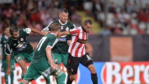 Prea puțini fani, prea puțin fotbal. Dinamo - Sepsi 1-0, după golul lui Hanca dintr-un penalty contestat. Doar câteva sute de spectatori au fost la meci

