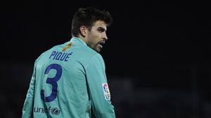 Ghinion la plecarea în Germania!** Pique, implicat într-un accident
