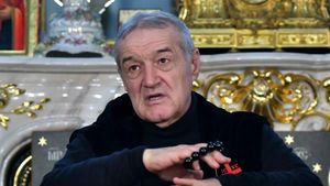 Gigi Becali, reacție în noapte târziu despre transferul de senzație al lui Florin Tănase la FCSB! „Mi-a zis că vrea să vină la noi”
