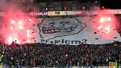 VIDEO** „Problem?” Fanii turci au realizat o super coregrafie după ce Federația a interzis torțele pe stadioane