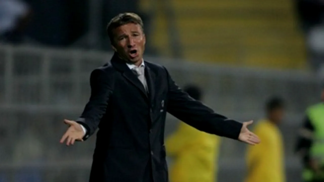 Petrescu:„Provinciali!